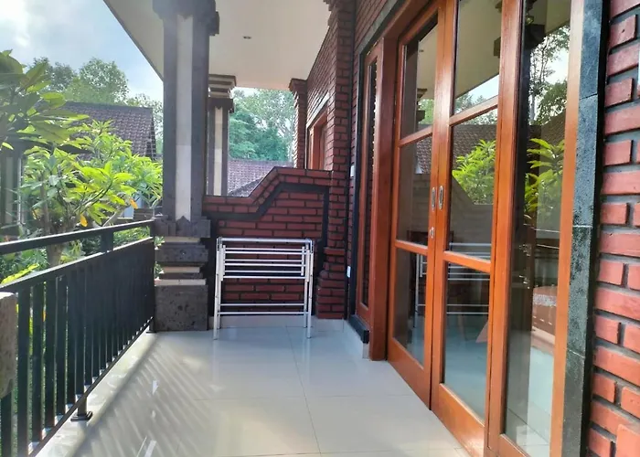 Homestay Ojek's *