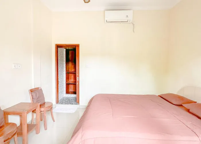 Ojek's Homestay *